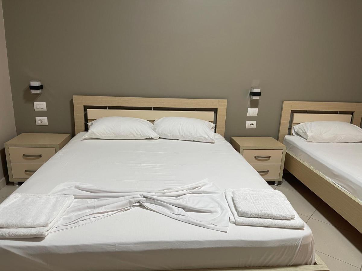 Season Inn Dhërmi 외부 사진