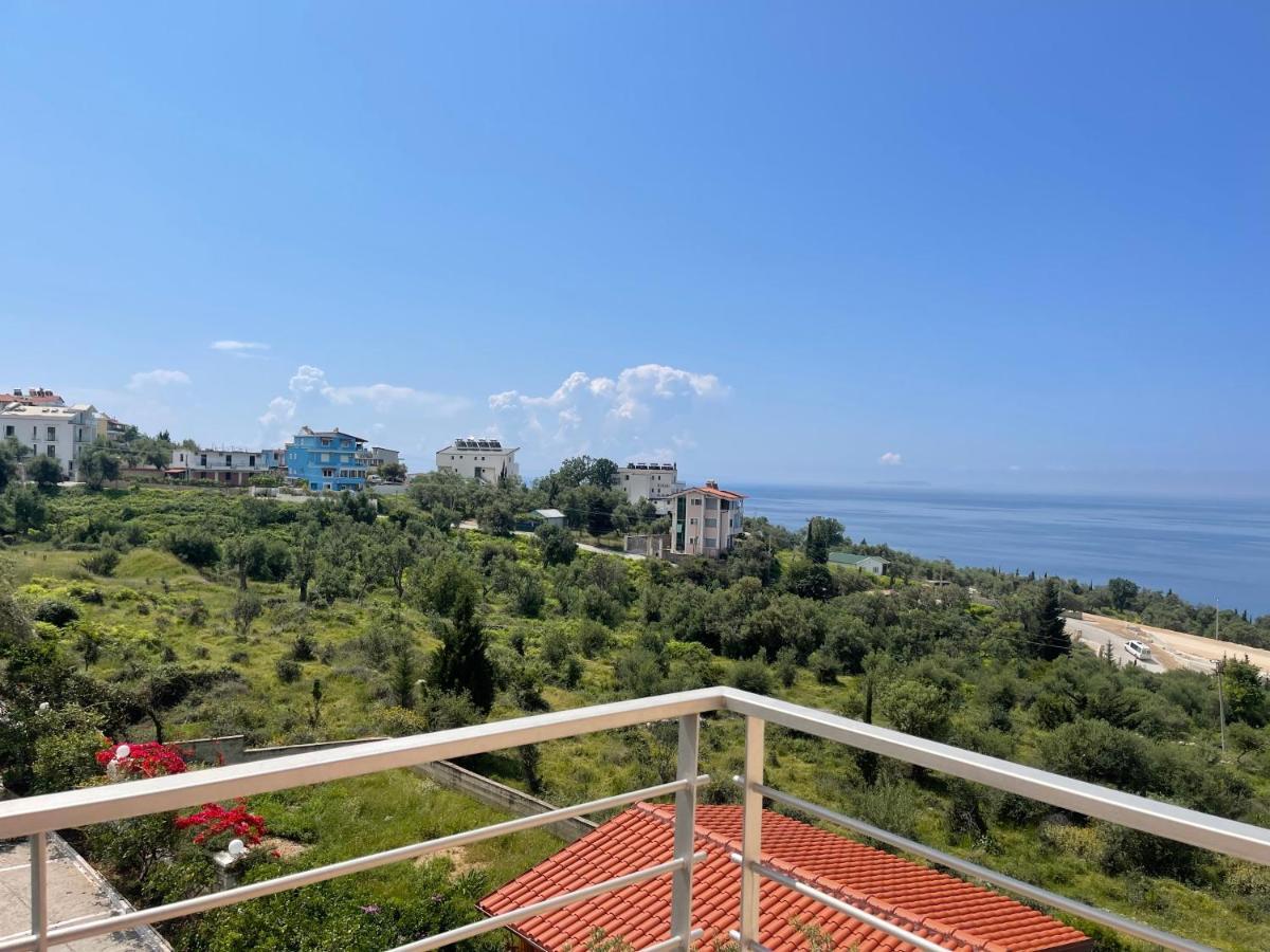 Season Inn Dhërmi 외부 사진