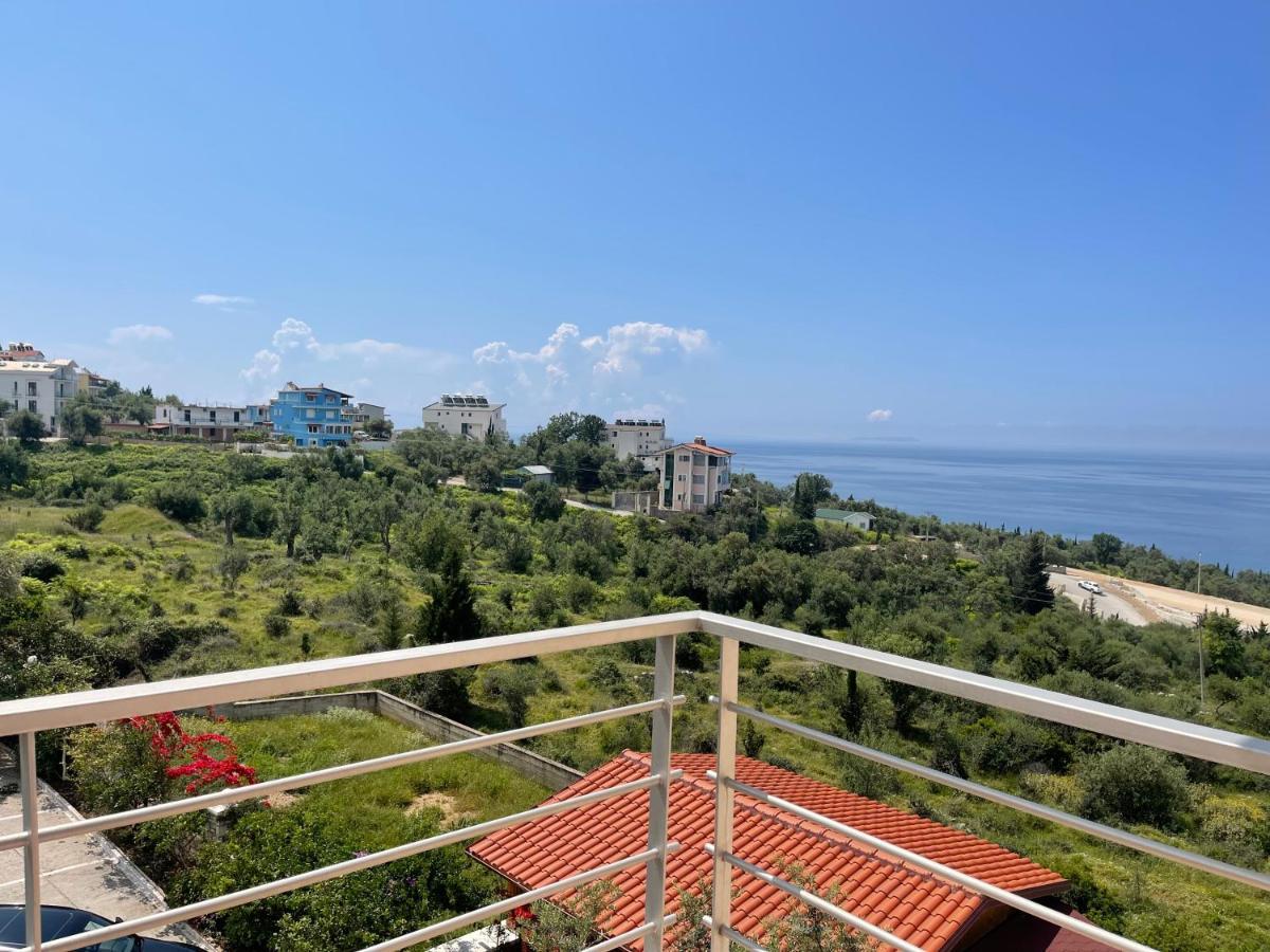 Season Inn Dhërmi 외부 사진