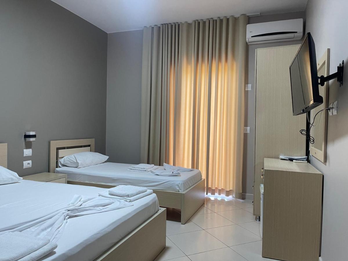 Season Inn Dhërmi 외부 사진